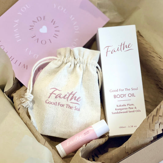 Faithe 3 Piece Gift Set